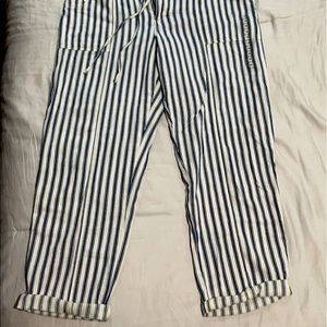 American Eagle Hi-Rise Taper Pants